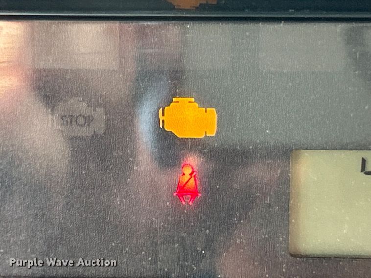 image for item EK3046 2014 Thomas Built Saf-T-Liner C2 school bus