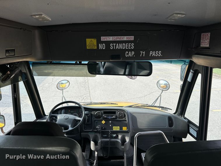 image for item EK3046 2014 Thomas Built Saf-T-Liner C2 school bus