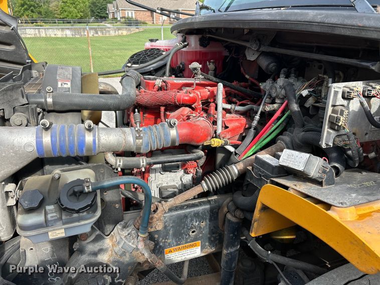 image for item EK3046 2014 Thomas Built Saf-T-Liner C2 school bus