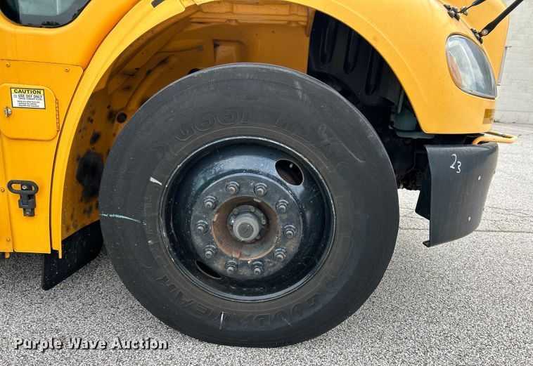 image for item EK3046 2014 Thomas Built Saf-T-Liner C2 school bus