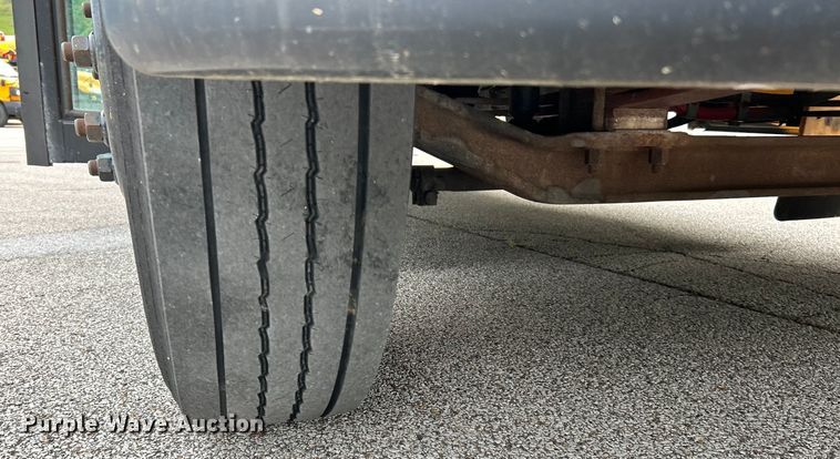 image for item EK3046 2014 Thomas Built Saf-T-Liner C2 school bus