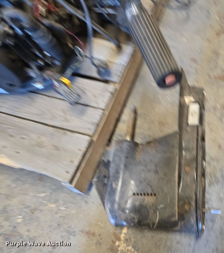 image for item EK6151 (4) boat motors