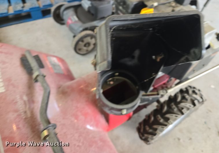 image for item EK6328 Lawn equipment 