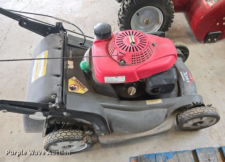 image for item EK6328 Lawn equipment 