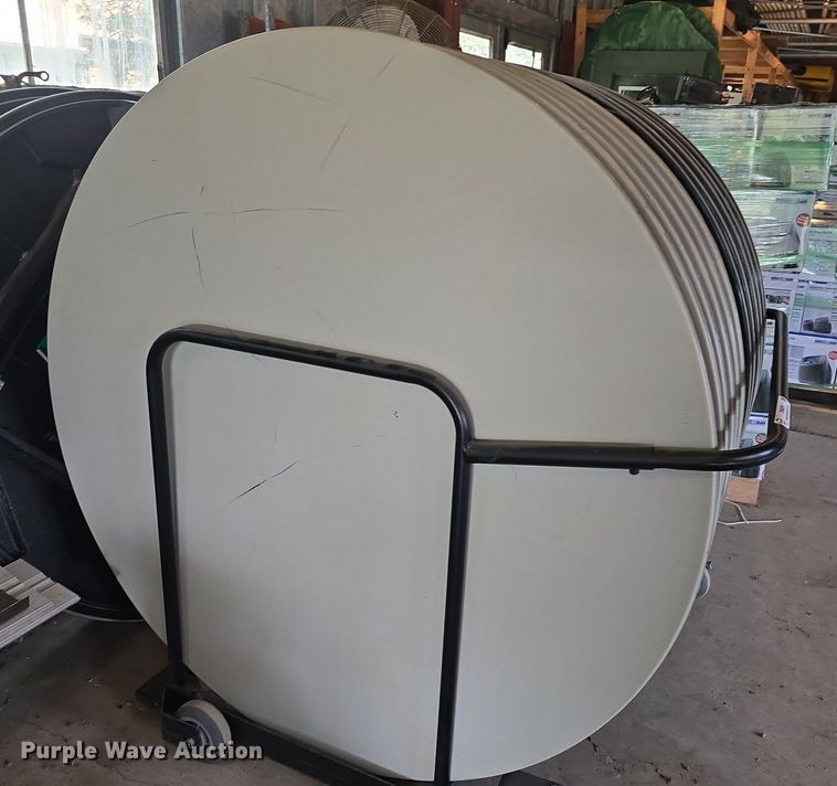 image for item EK6329 (16) round tables