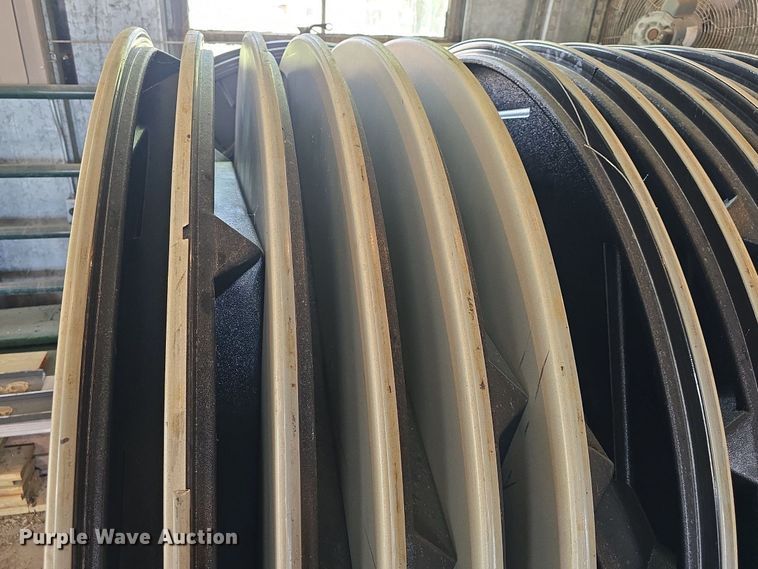 image for item EK6329 (16) round tables