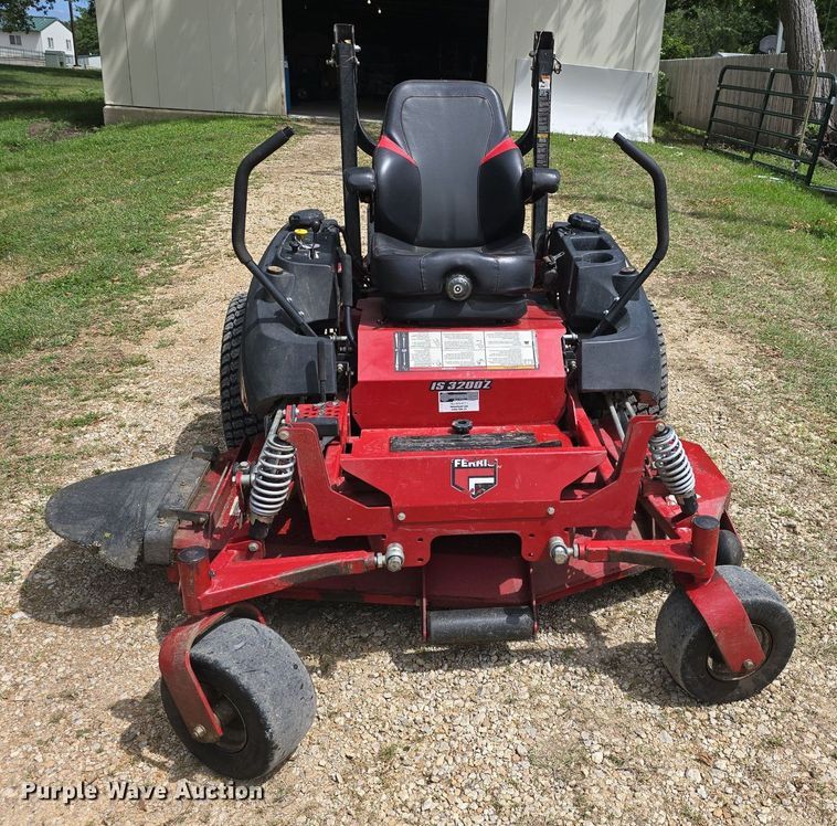 image for item EK6332 Ferris IS 3200Z ZTR lawn mower