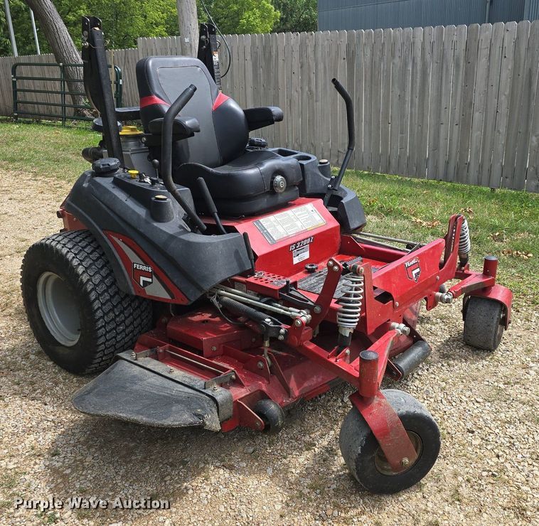 image for item EK6332 Ferris IS 3200Z ZTR lawn mower