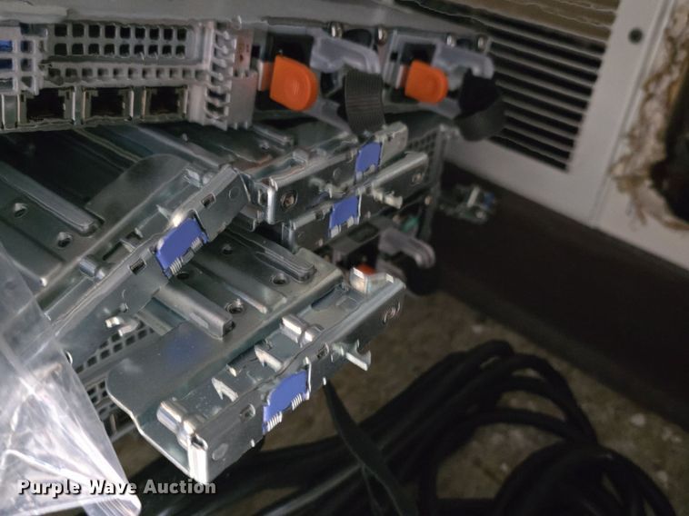 image for item EK6340 (3) Dell servers