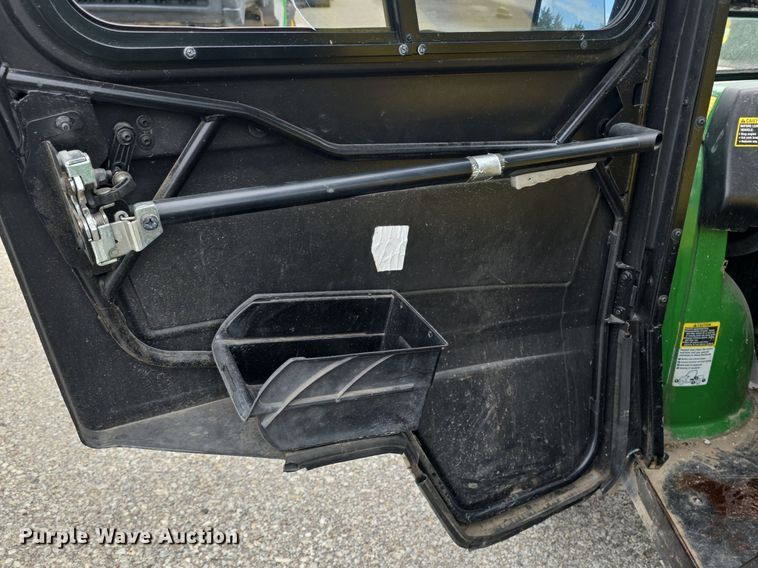 image for item EK6351 2013 John Deere  625i utility vehicle