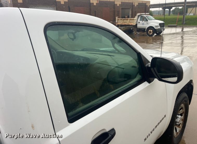 image for item EK8926 2008 Chevrolet Silverado 1500 pickup truck
