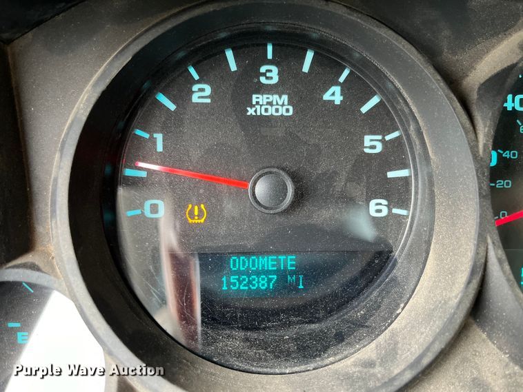 image for item EL8993 2011 Chevrolet Silverado 1500 Ext. Cab pickup truck