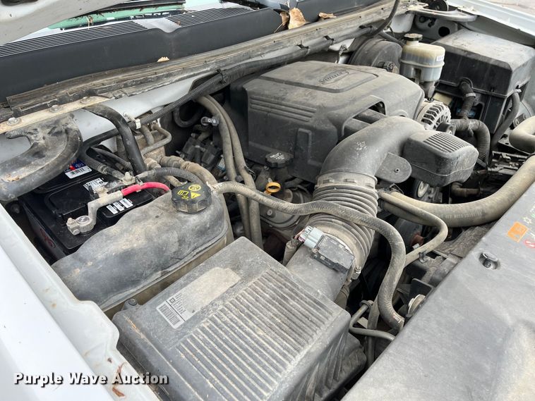 image for item EL8994 2011 Chevrolet Silverado 1500 Ext. Cab pickup truck