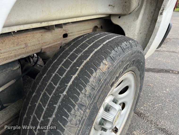 image for item EL8994 2011 Chevrolet Silverado 1500 Ext. Cab pickup truck