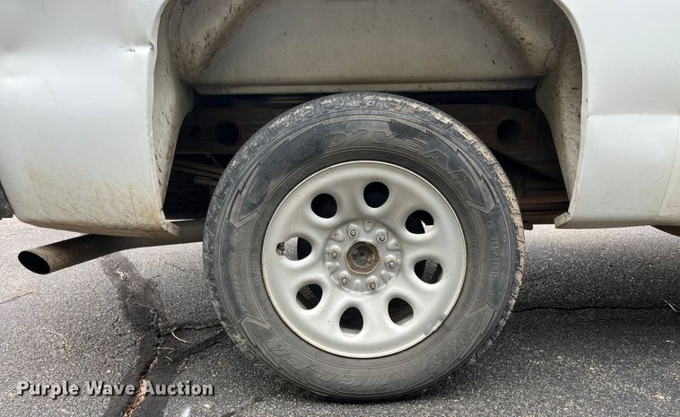 image for item EL8994 2011 Chevrolet Silverado 1500 Ext. Cab pickup truck