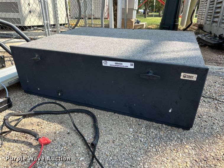 image for item IB9434 Police equipment