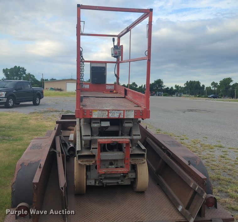 image for item NG9873 Skyjack SJIII 3220 scissor lift with trailer