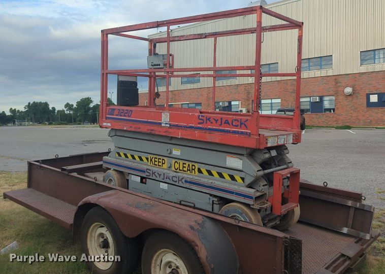 image for item NG9873 Skyjack SJIII 3220 scissor lift with trailer