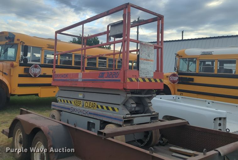 image for item NG9873 Skyjack SJIII 3220 scissor lift with trailer