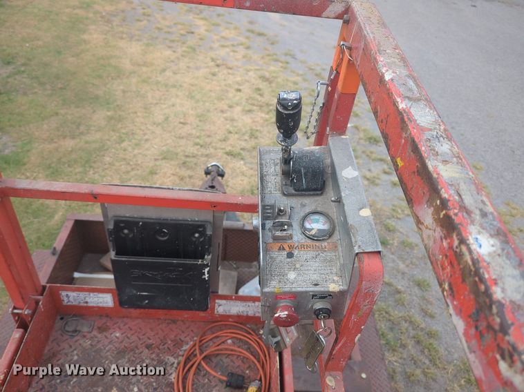 image for item NG9873 Skyjack SJIII 3220 scissor lift with trailer