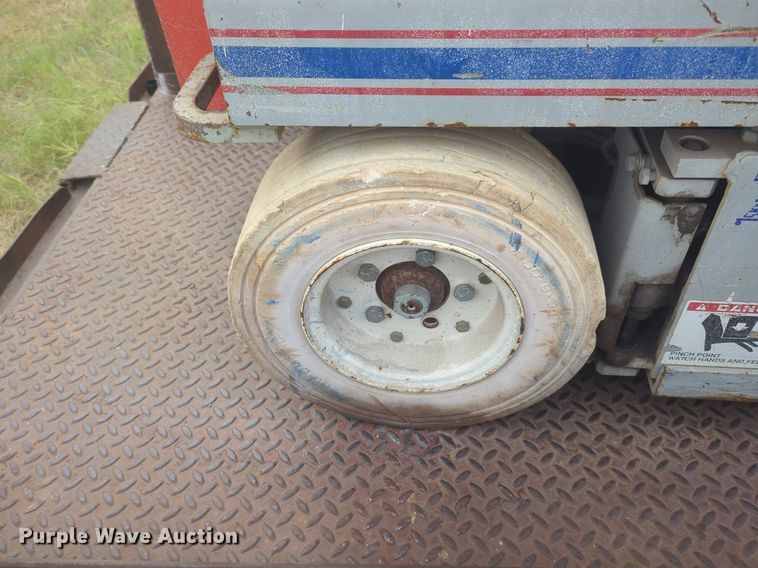 image for item NG9873 Skyjack SJIII 3220 scissor lift with trailer