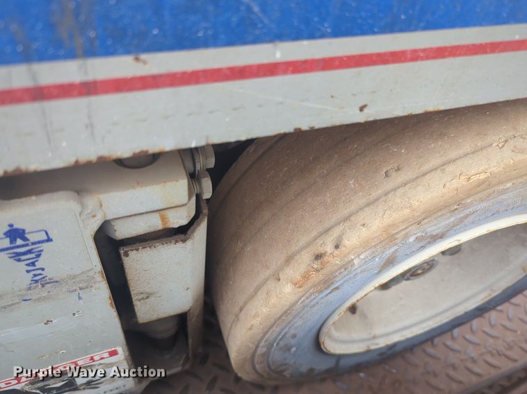 image for item NG9873 Skyjack SJIII 3220 scissor lift with trailer