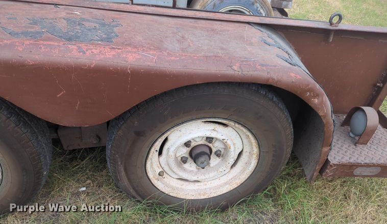 image for item NG9873 Skyjack SJIII 3220 scissor lift with trailer