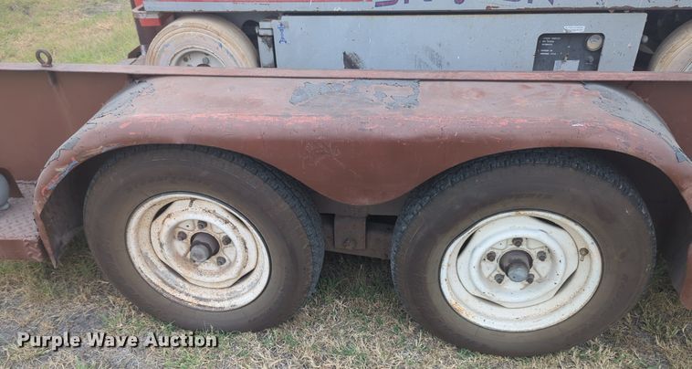 image for item NG9873 Skyjack SJIII 3220 scissor lift with trailer