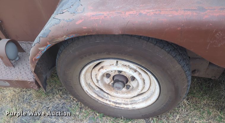 image for item NG9873 Skyjack SJIII 3220 scissor lift with trailer