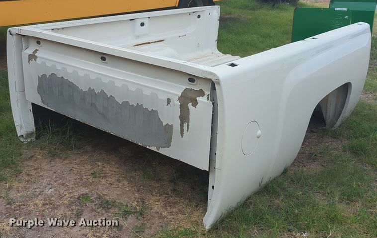 image for item NG9932 Chevrolet pickup truck bed