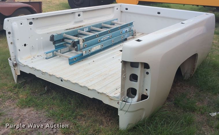 image for item NG9932 Chevrolet pickup truck bed