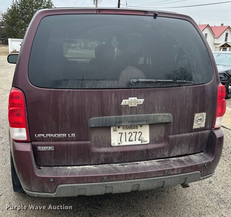 image for item NJ9444 2008 Chevrolet Uplander LS van