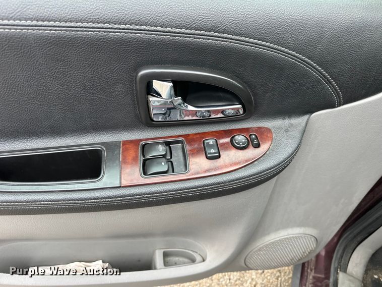 image for item NJ9444 2008 Chevrolet Uplander LS van