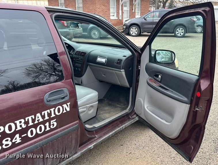 image for item NJ9444 2008 Chevrolet Uplander LS van