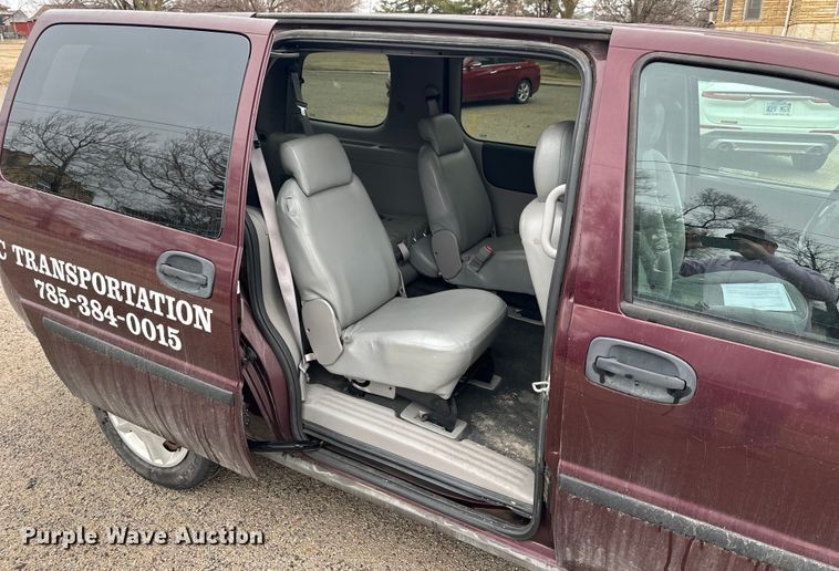 image for item NJ9444 2008 Chevrolet Uplander LS van