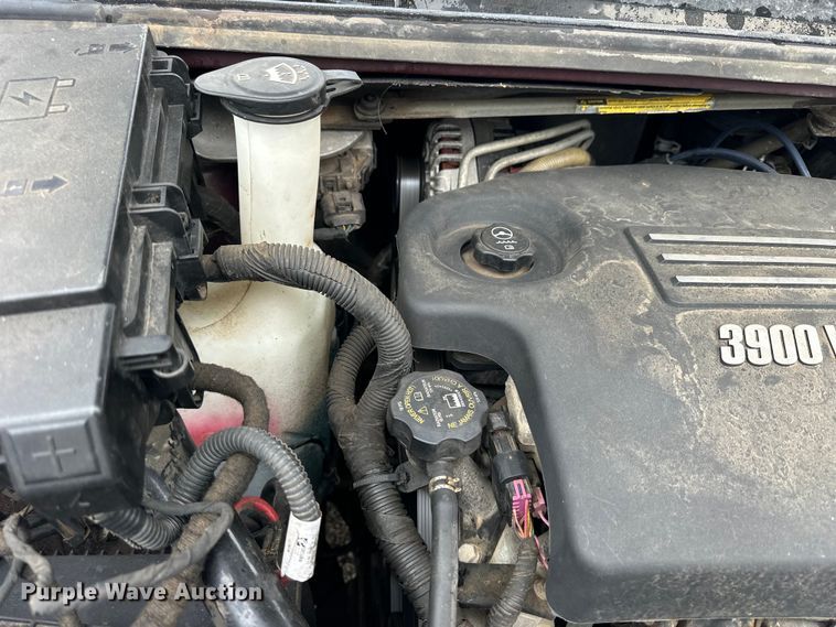 image for item NJ9444 2008 Chevrolet Uplander LS van