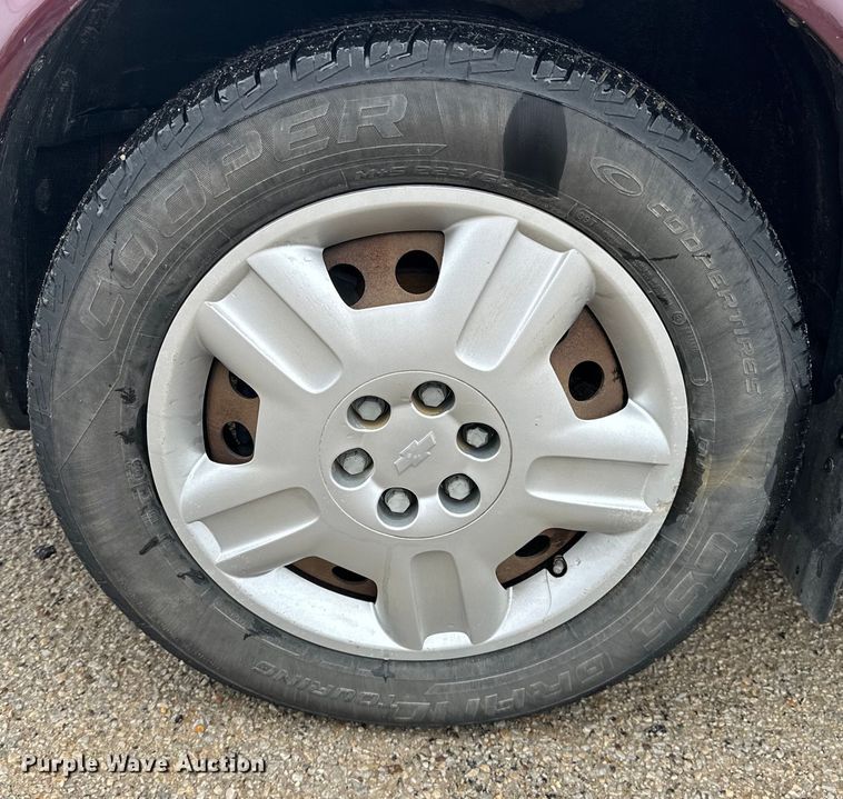 image for item NJ9444 2008 Chevrolet Uplander LS van