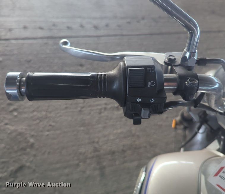 image for item NW9641 2004 Kawasaki Eliminator motorcycle