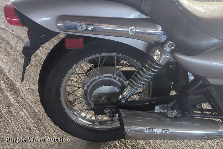 image for item NW9641 2004 Kawasaki Eliminator motorcycle