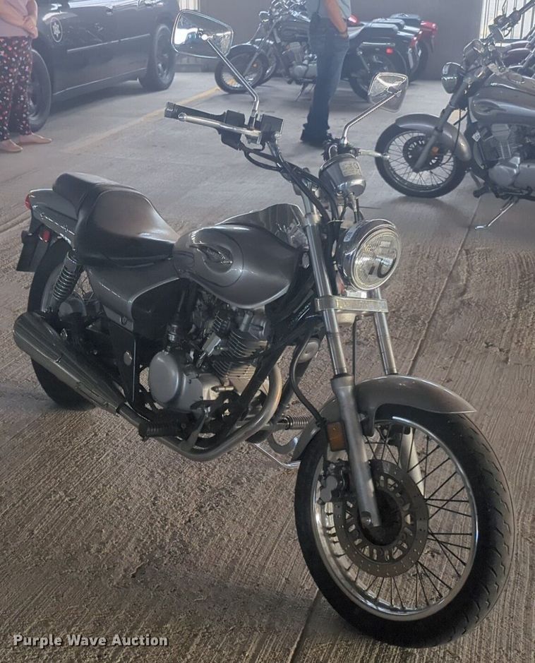 image for item NW9642 2004 Kawsaki Eliminator motorcycle