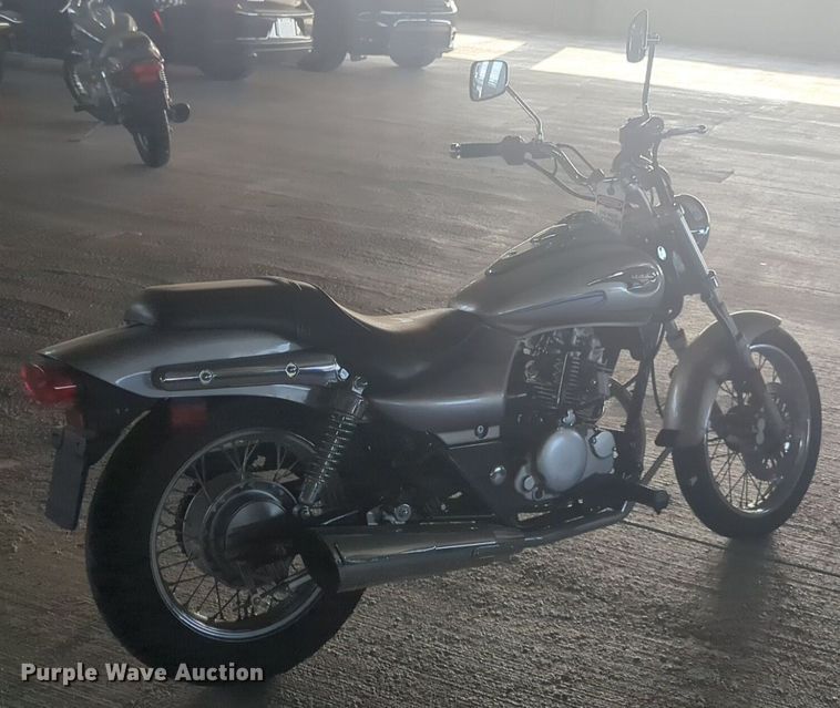 image for item NW9642 2004 Kawsaki Eliminator motorcycle