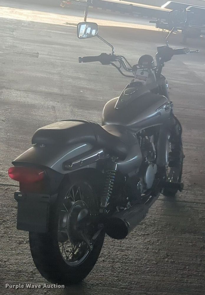 image for item NW9642 2004 Kawsaki Eliminator motorcycle