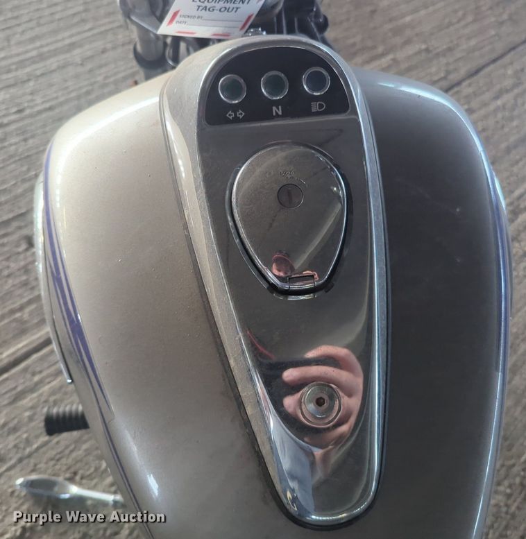 image for item NW9642 2004 Kawsaki Eliminator motorcycle