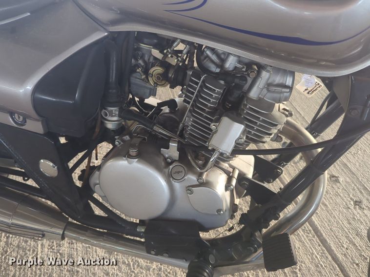 image for item NW9642 2004 Kawsaki Eliminator motorcycle