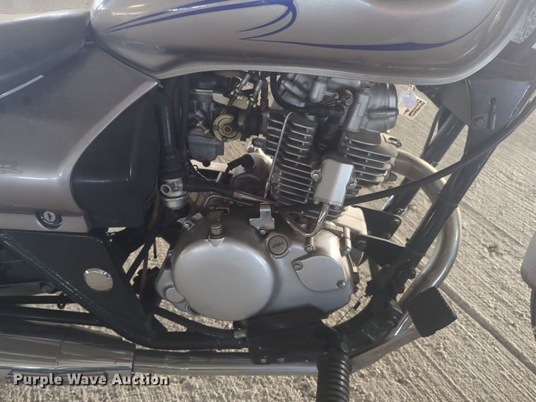 image for item NW9642 2004 Kawsaki Eliminator motorcycle