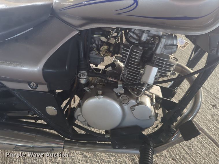 image for item NW9642 2004 Kawsaki Eliminator motorcycle