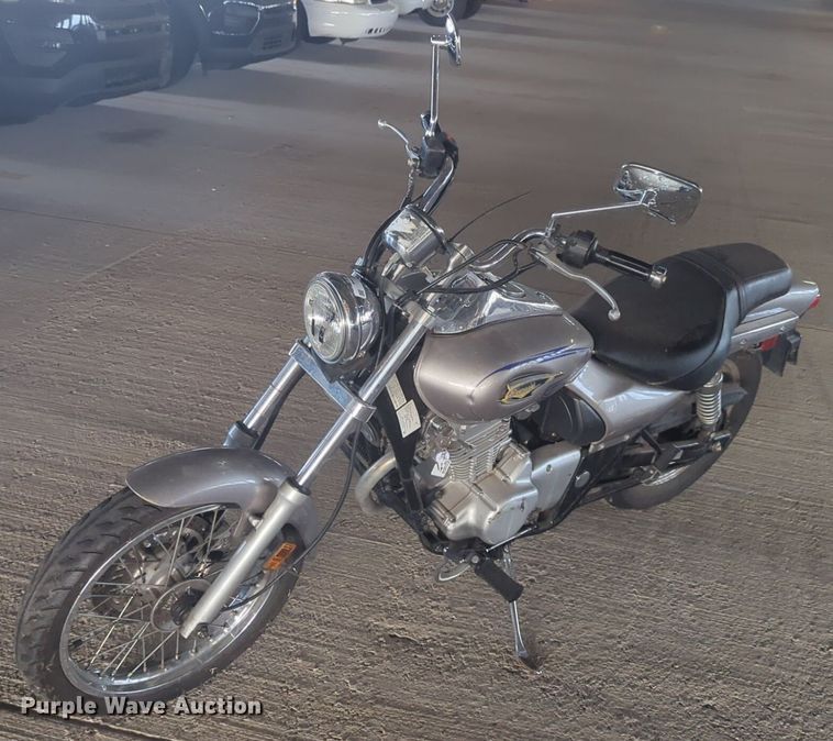 image for item NW9643 2004 Kawasaki Eliminator motorcycle