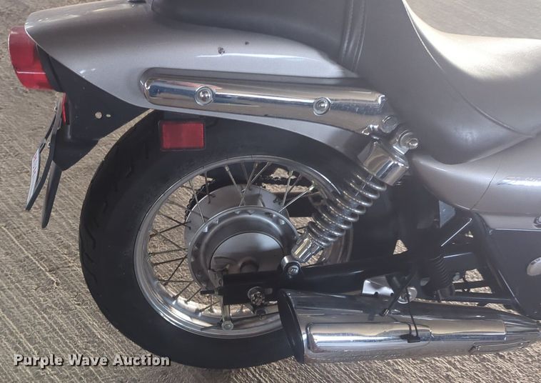 image for item NW9643 2004 Kawasaki Eliminator motorcycle