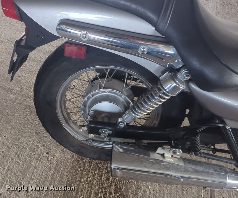 image for item NW9645 2004 Kawasaki Eliminator motorcycle