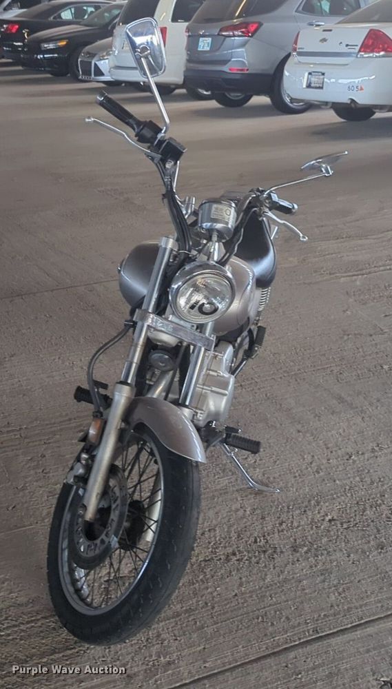 image for item NW9647 2004 Kawasaki Eliminator motorcycle